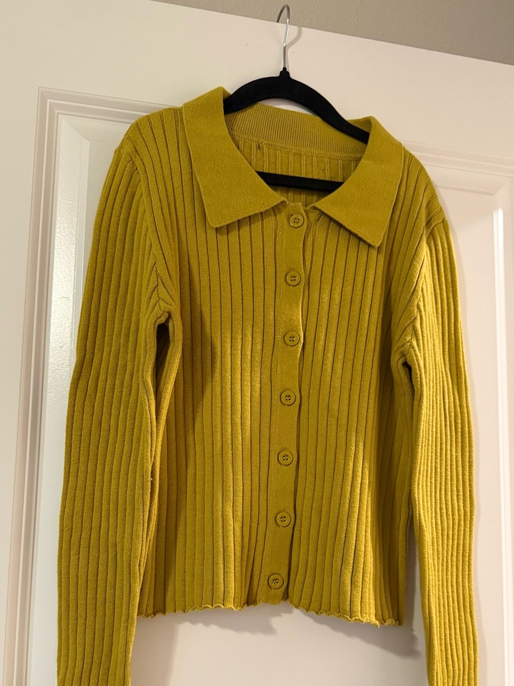Forever 21 Ribbed Button-Front Cardigan in Mustard